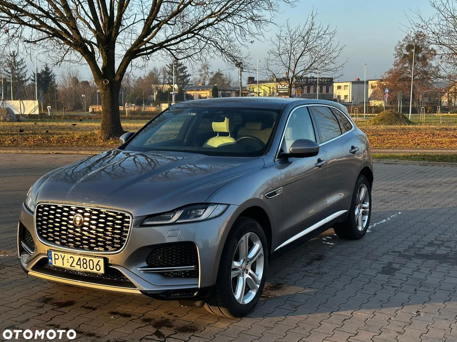 Jaguar F-Pace - 1