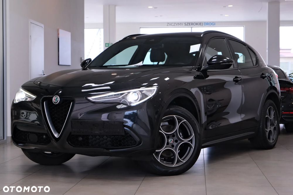 Alfa Romeo Stelvio 2.0 Turbo 16V AT8-Q4 Sprint - 3