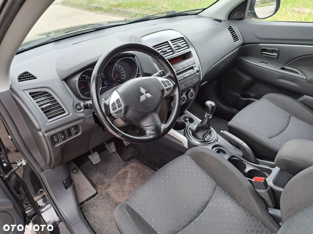 Mitsubishi ASX - 8