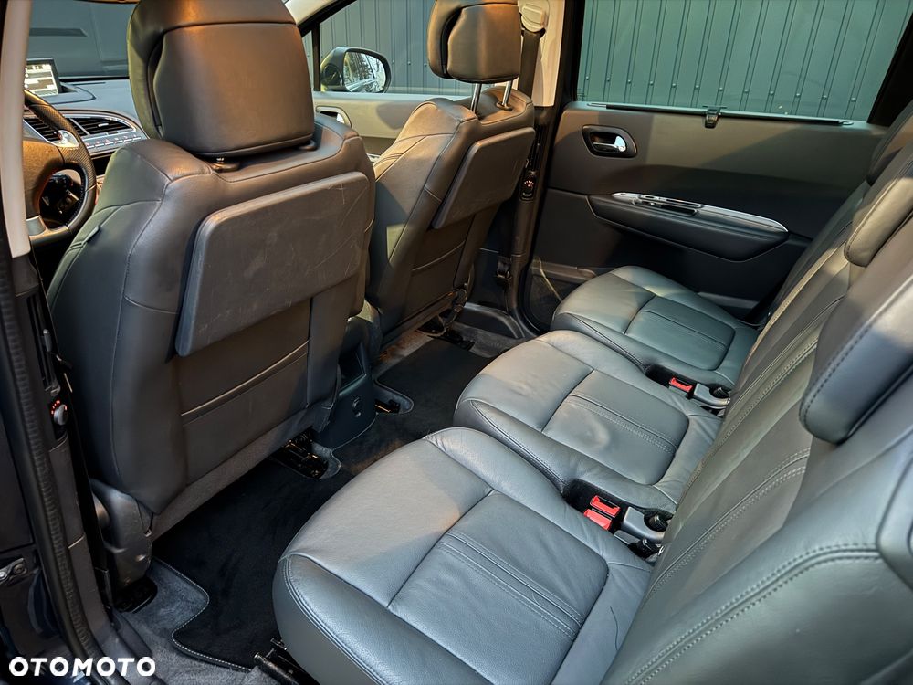 Peugeot 5008 THP 165 EAT6 Stop & Start Allure - 11