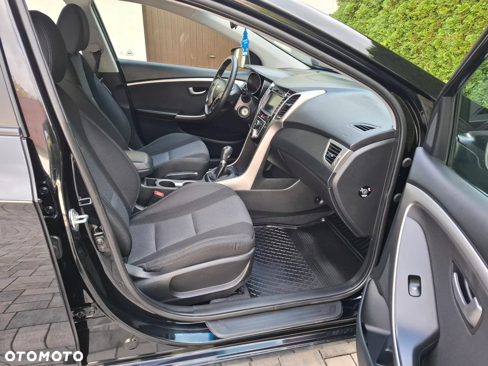 Hyundai i30 blue 1.4 YES Gold - 11