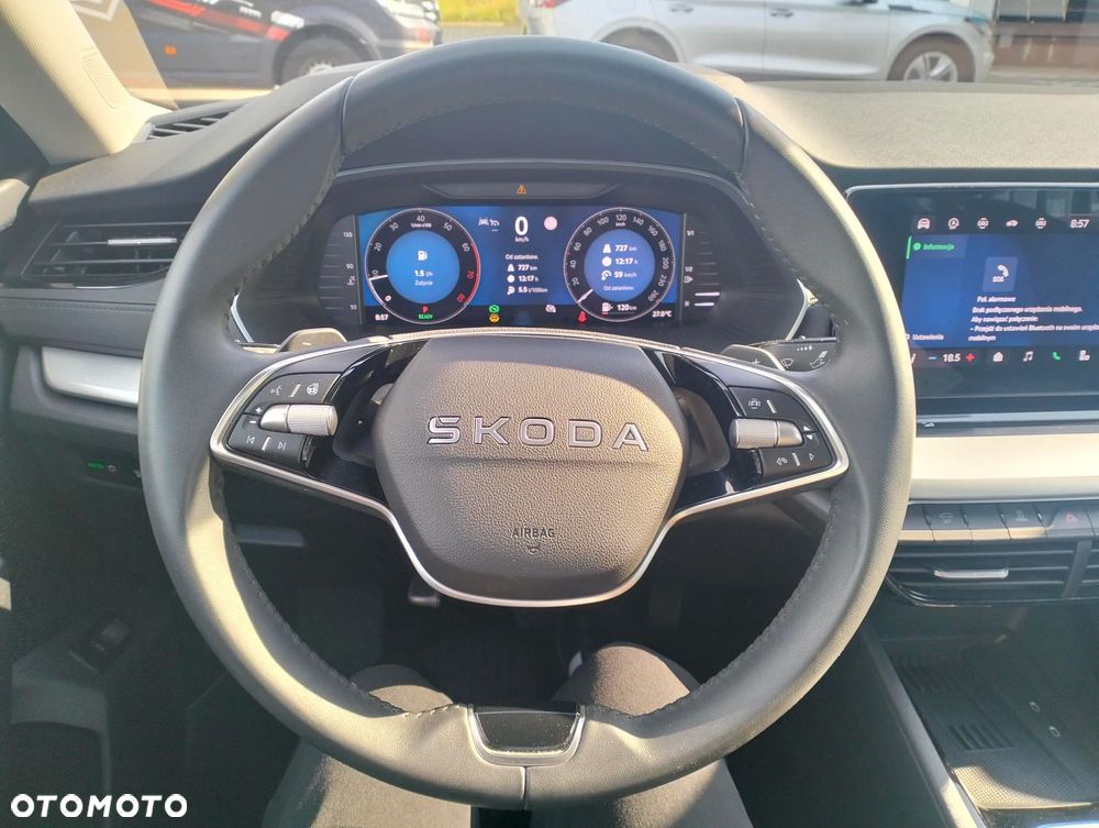 Skoda Octavia 1.5 TSI mHEV Selection DSG - 9