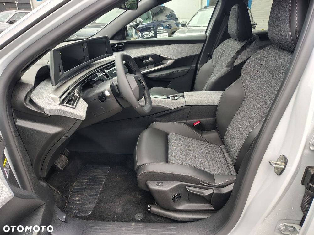 Peugeot 5008 - 8