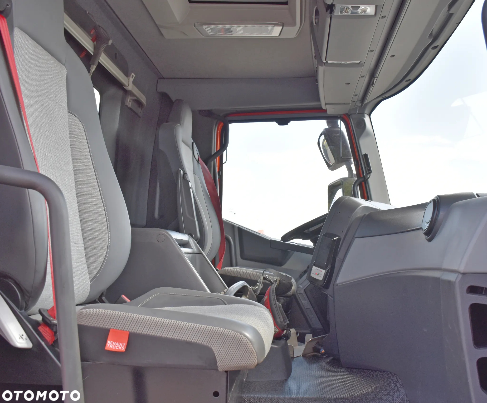 Renault K 430 * WYWROTKA 6,00 m * HIAB 144 B-3 HIDUO + PILOT * 6x4 - 11