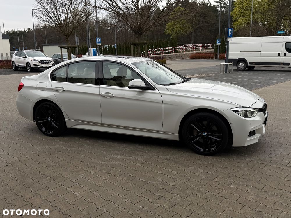 BMW Seria 3 340i Edition M Sport Shadow - 11