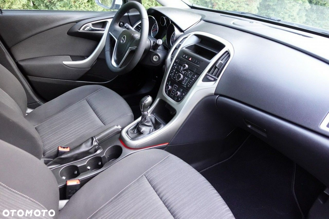 Opel Astra - 12