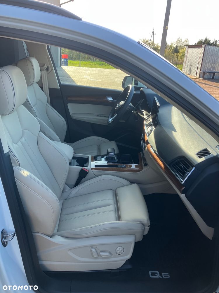 Audi Q5 40 TFSI quattro S tronic - 8