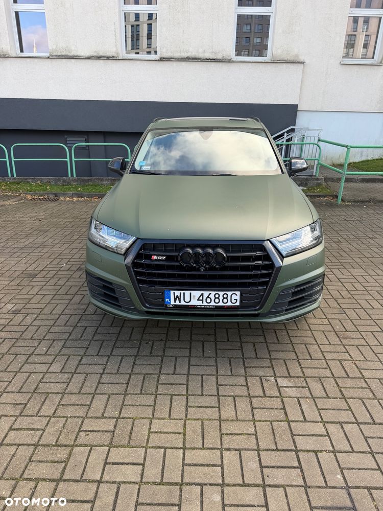 Audi SQ7 - 7