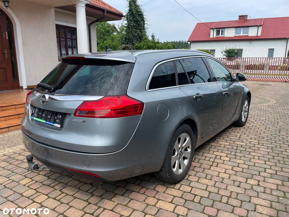 Opel Insignia - 25