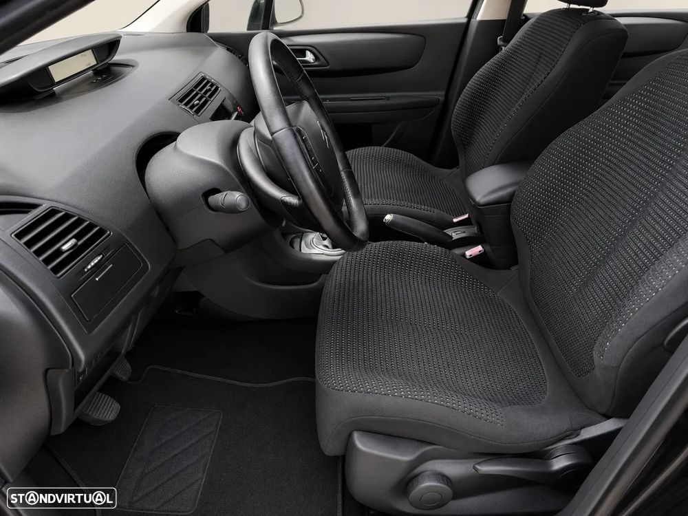 Citroën C4 1.4 16V VTR - 6