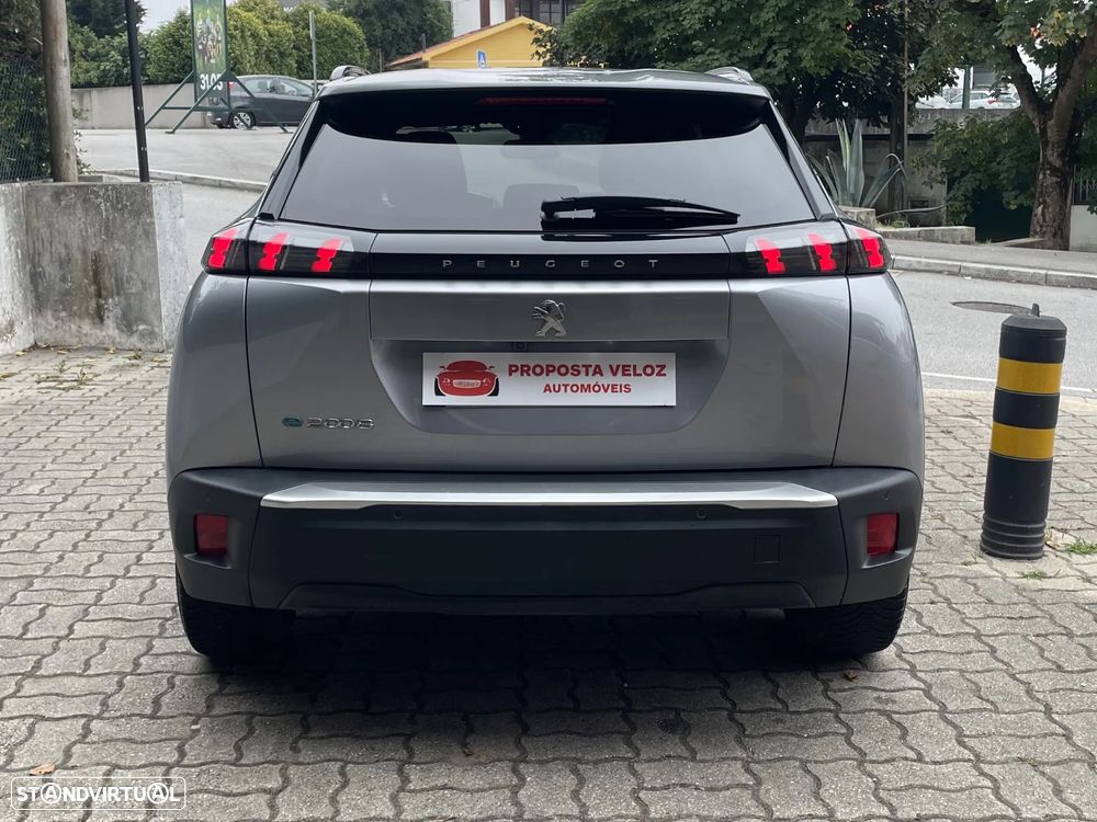 Peugeot e-2008 Allure Pack - 9