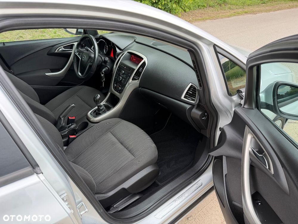 Opel Astra 1.4 Turbo - 24