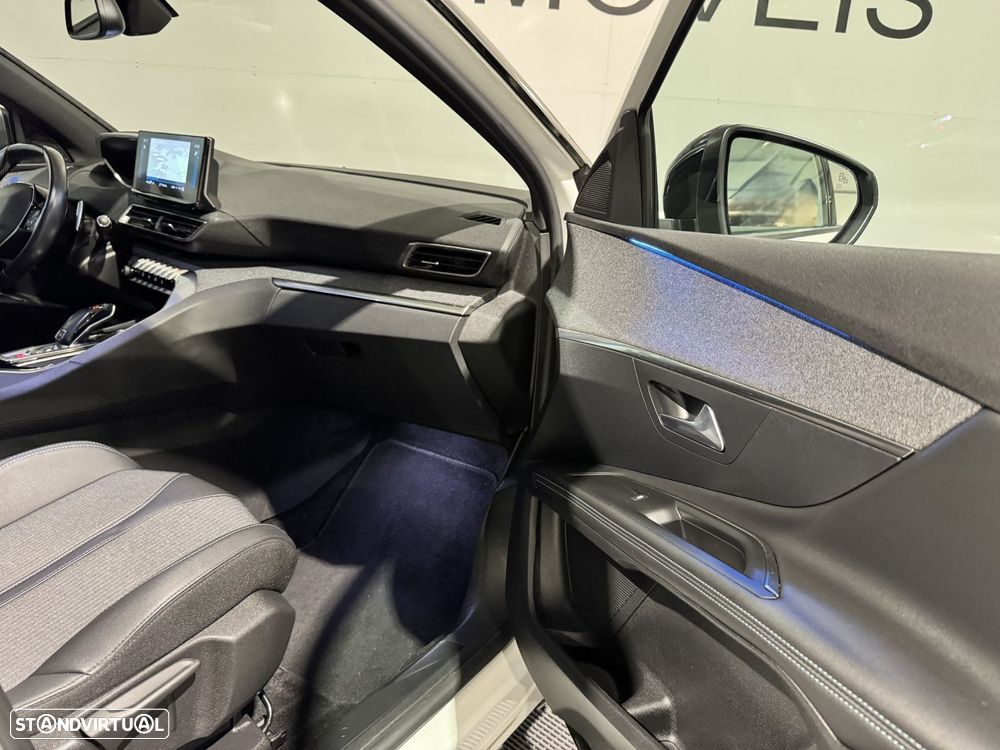 Peugeot 3008 1.5 BlueHDi Allure Pack EAT8 - 31