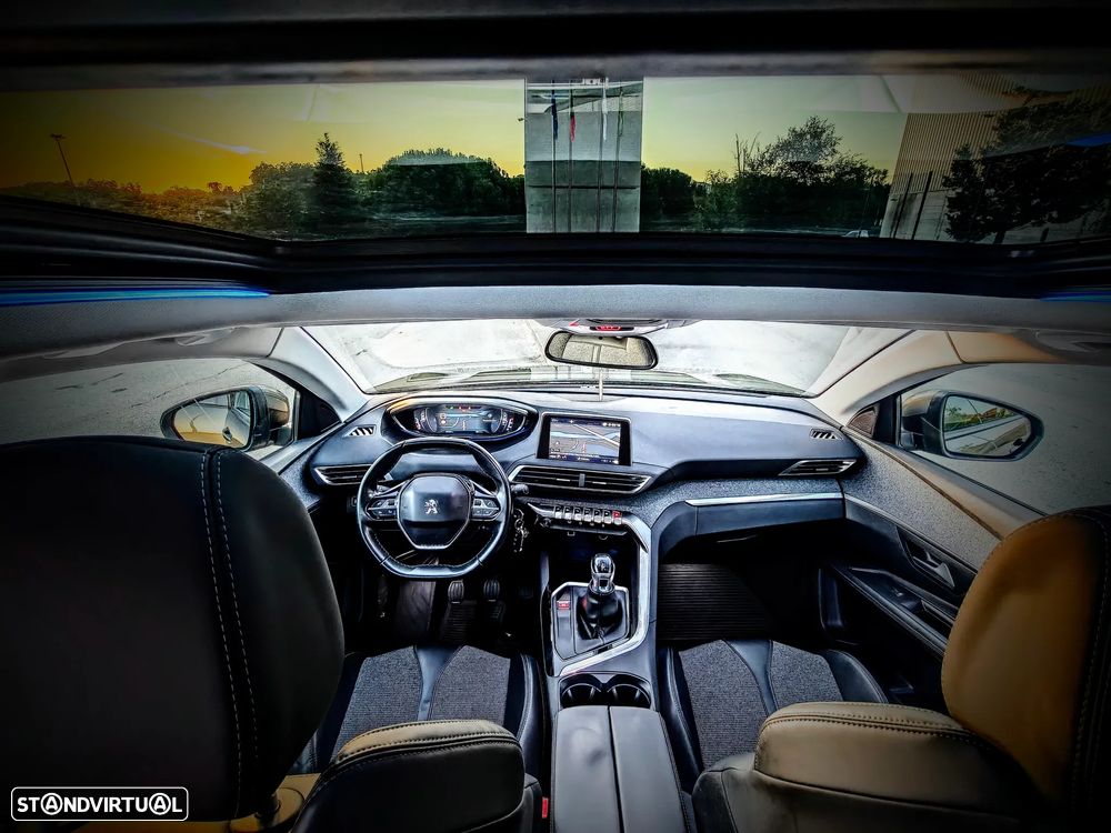 Peugeot 3008 PureTech 130 Stop & Start GPF Allure Pack - 4
