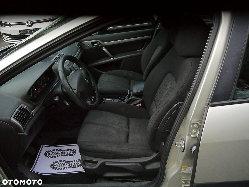 Peugeot 407 - 22