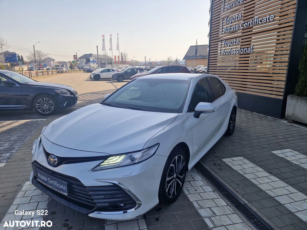 Toyota Camry 2.5 Exclusive - 3