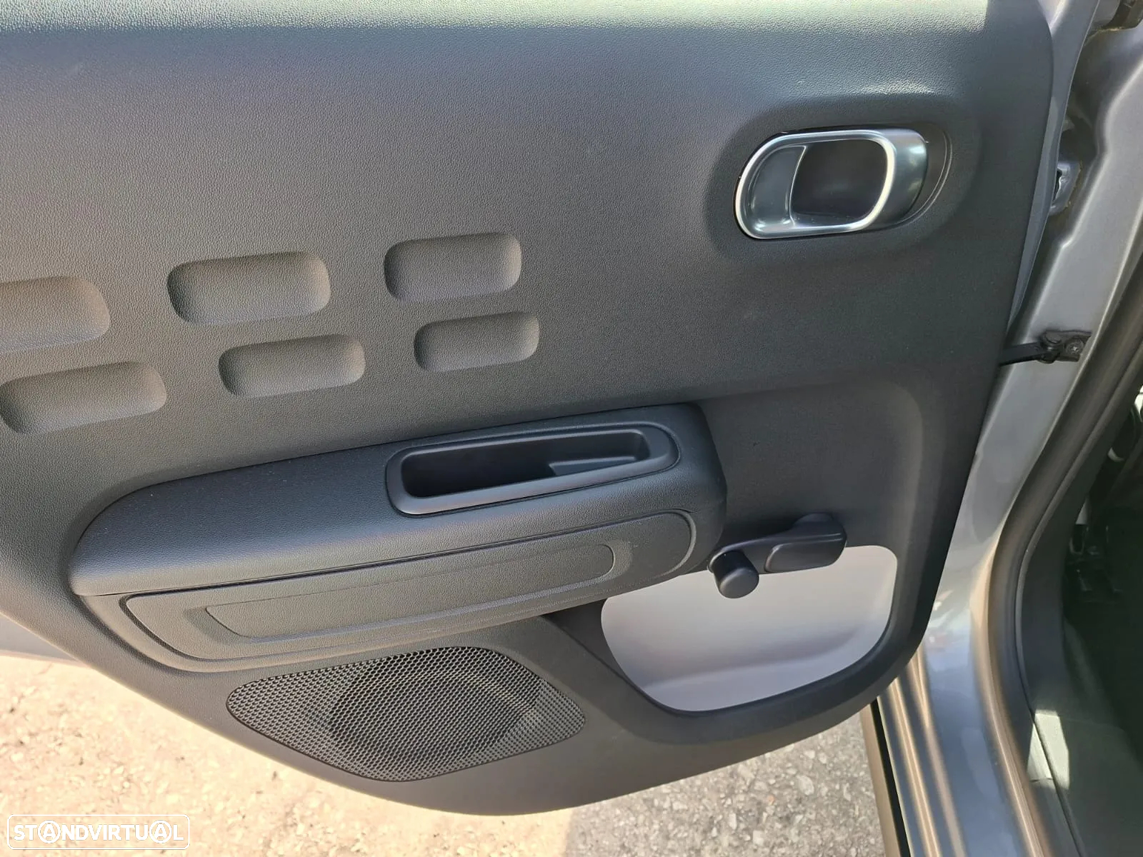 Citroën C3 1.2 PureTech Shine - 28