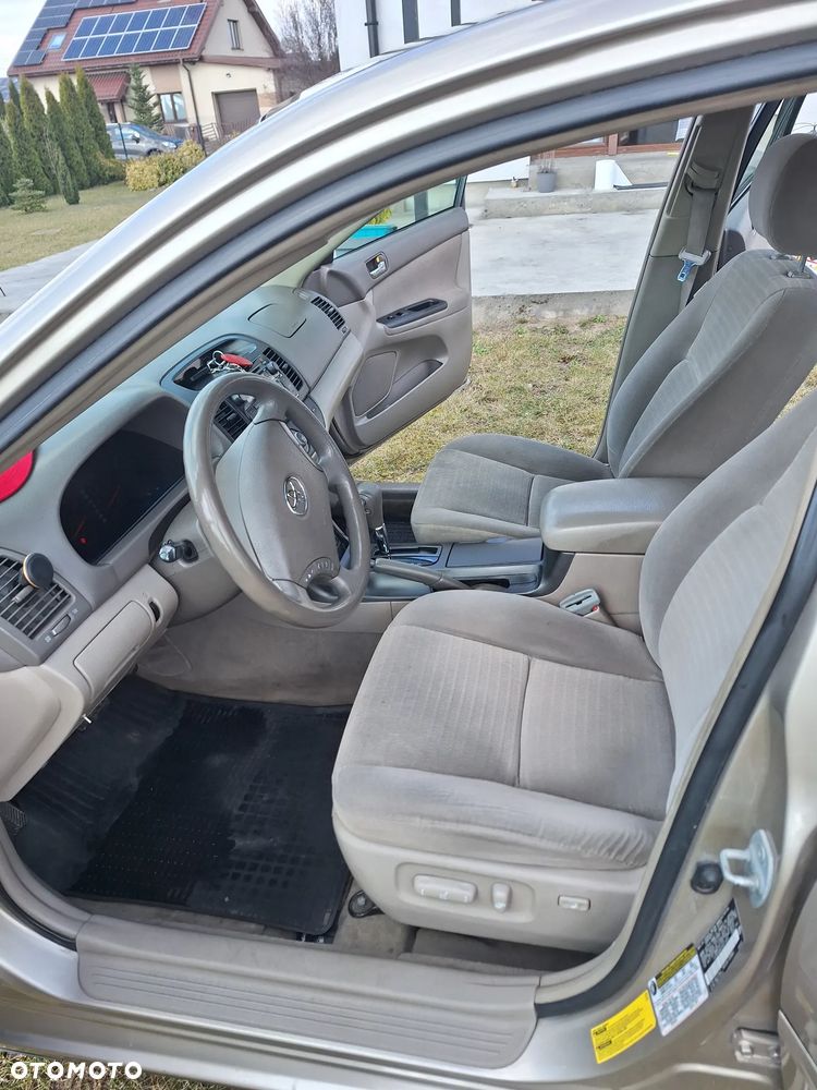 Toyota Camry 2005 photo 2
