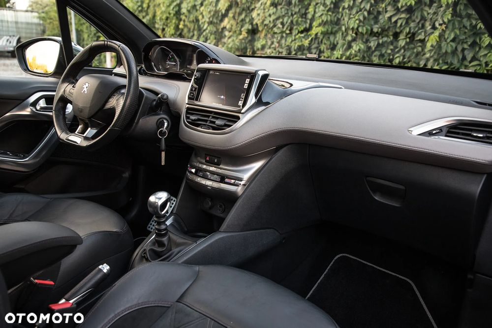 Peugeot 208 155 THP XY - 31