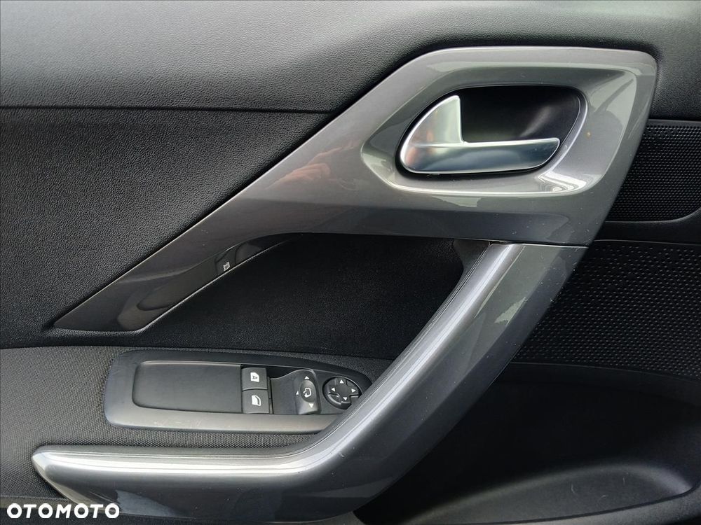 Peugeot 2008 1.2 Pure Tech Active - 15