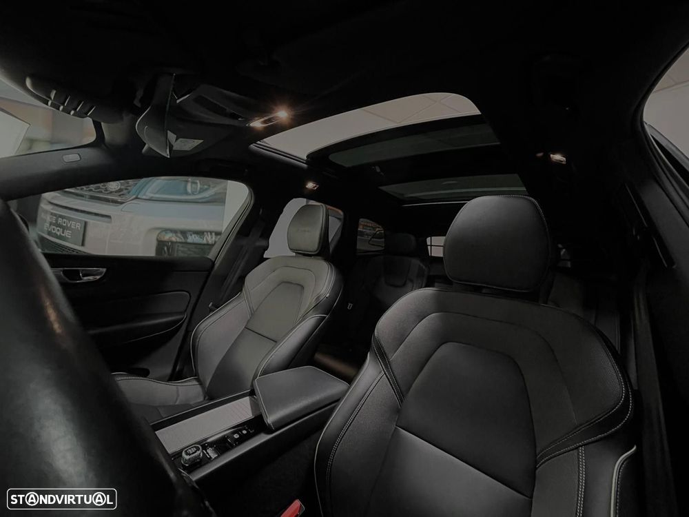 Volvo XC 60 T8 Twin Engine AWD Geartronic RDesign - 33