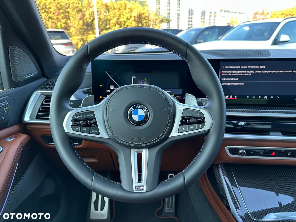 BMW X7 - 25