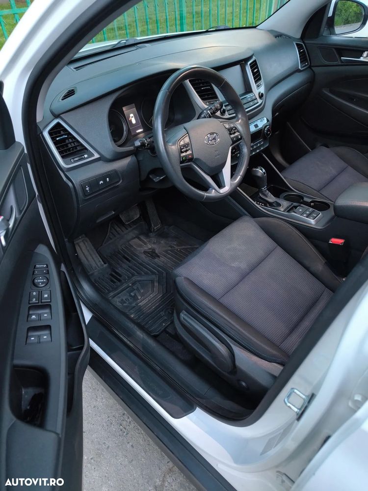 Hyundai Tucson 2.0 CRDI 4WD Automatik Style - 21