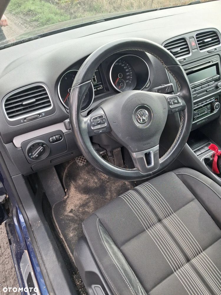 Volkswagen Golf - 5