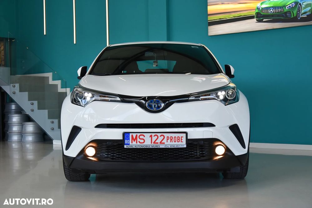 Toyota C-HR Flow - 12