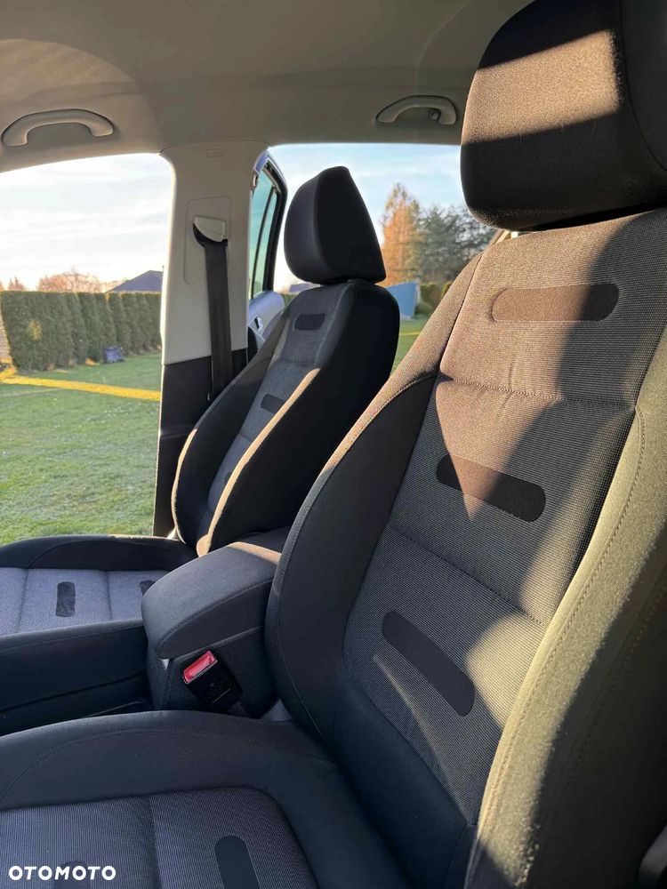 Volkswagen Tiguan - 19