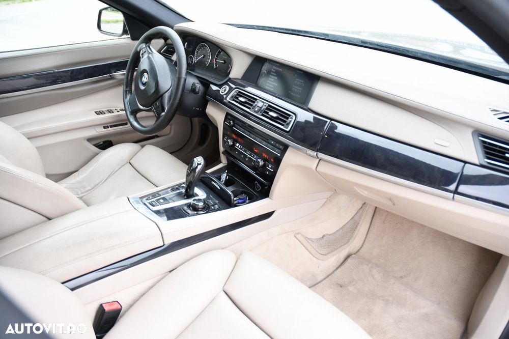 BMW Seria 7 730d Aut. - 2