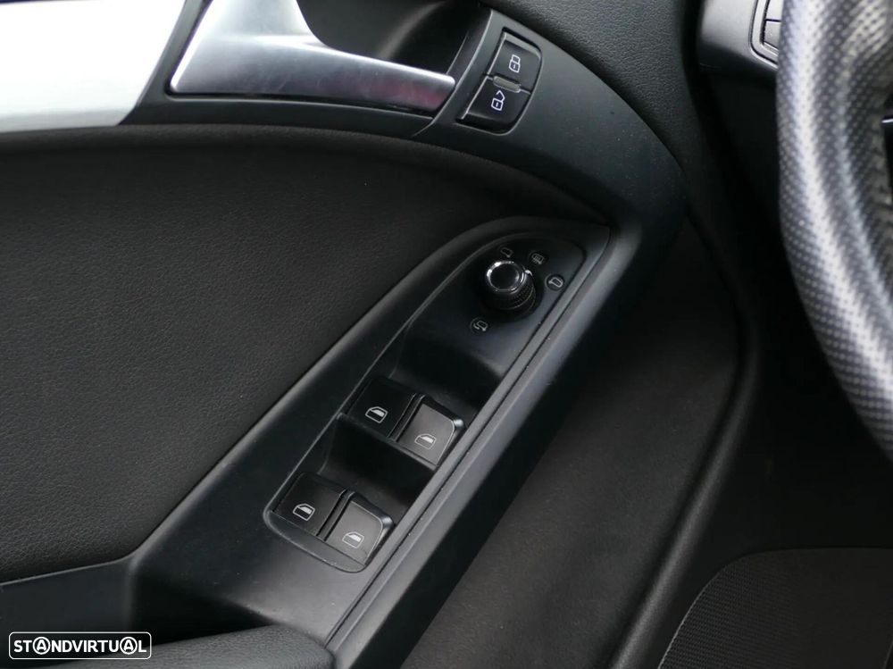 Audi A5 Cabrio 2.0 TDi S-line - 33