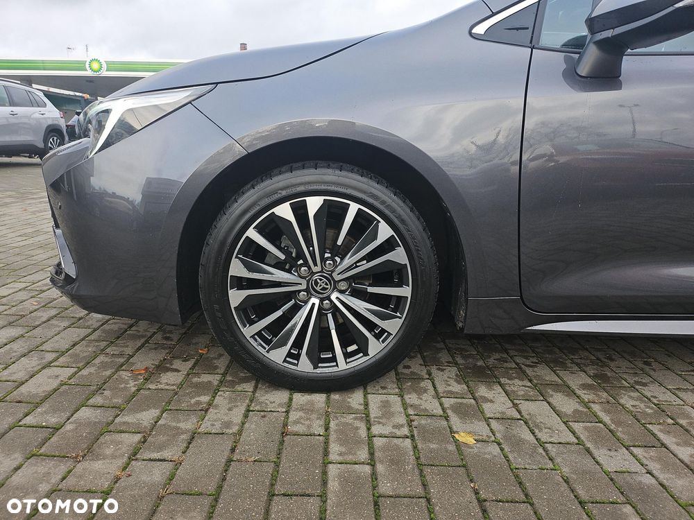 Toyota Corolla 1.8 Hybrid Style - 24