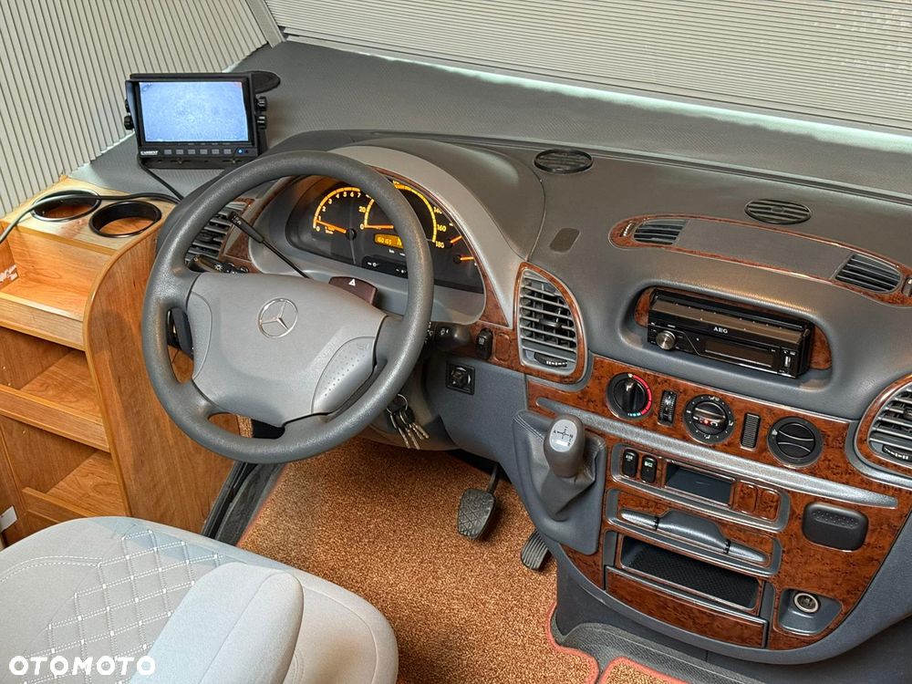 Mercedes-Benz RMB - 23