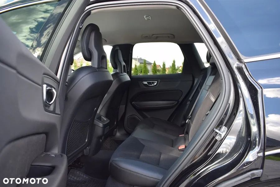 Volvo XC 60 B5 D AWD Geartronic Inscription - 28