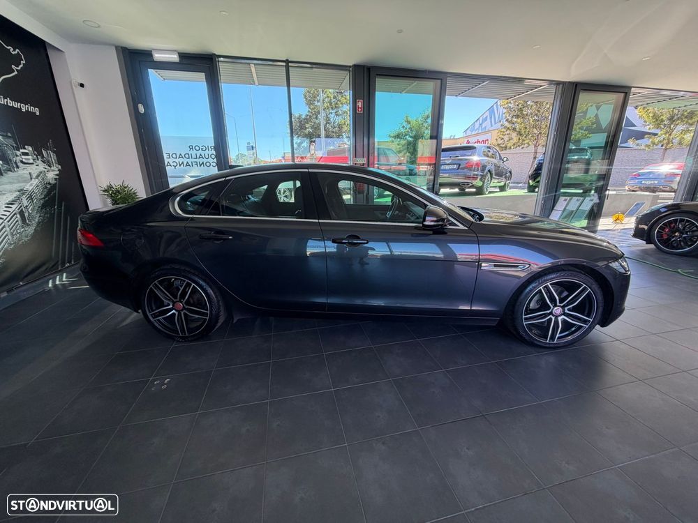 Jaguar XF 2.0 D Pure - 16