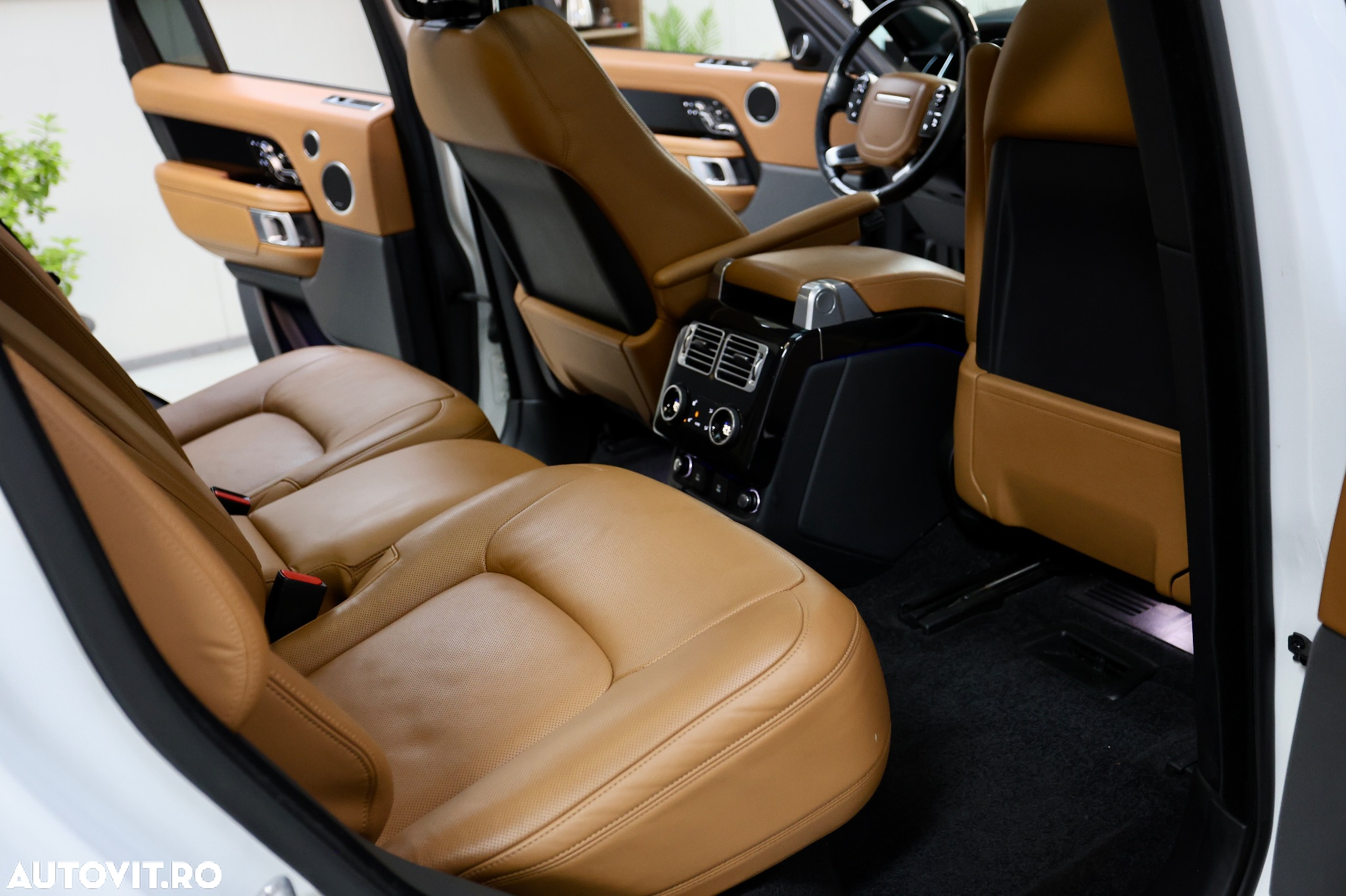 Land Rover Range Rover Vogue - 36