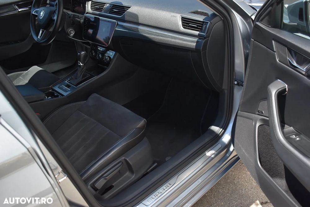 Skoda Superb 2.0 TSI DSG Style - 23