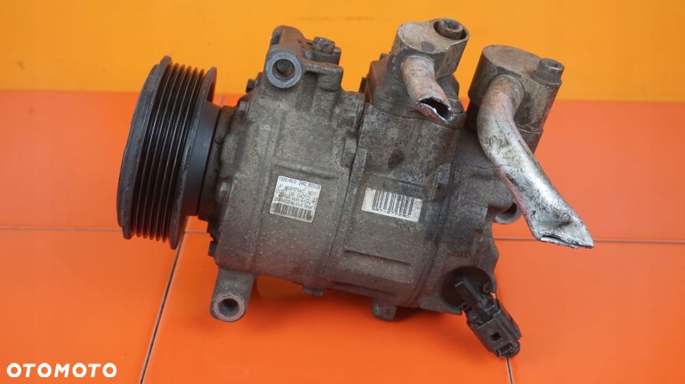 A4 B7 GOLF LEON 2.0 TFSI 08r 200KM BWE sprezarka klimatyzacji 8E0260805CB - 1