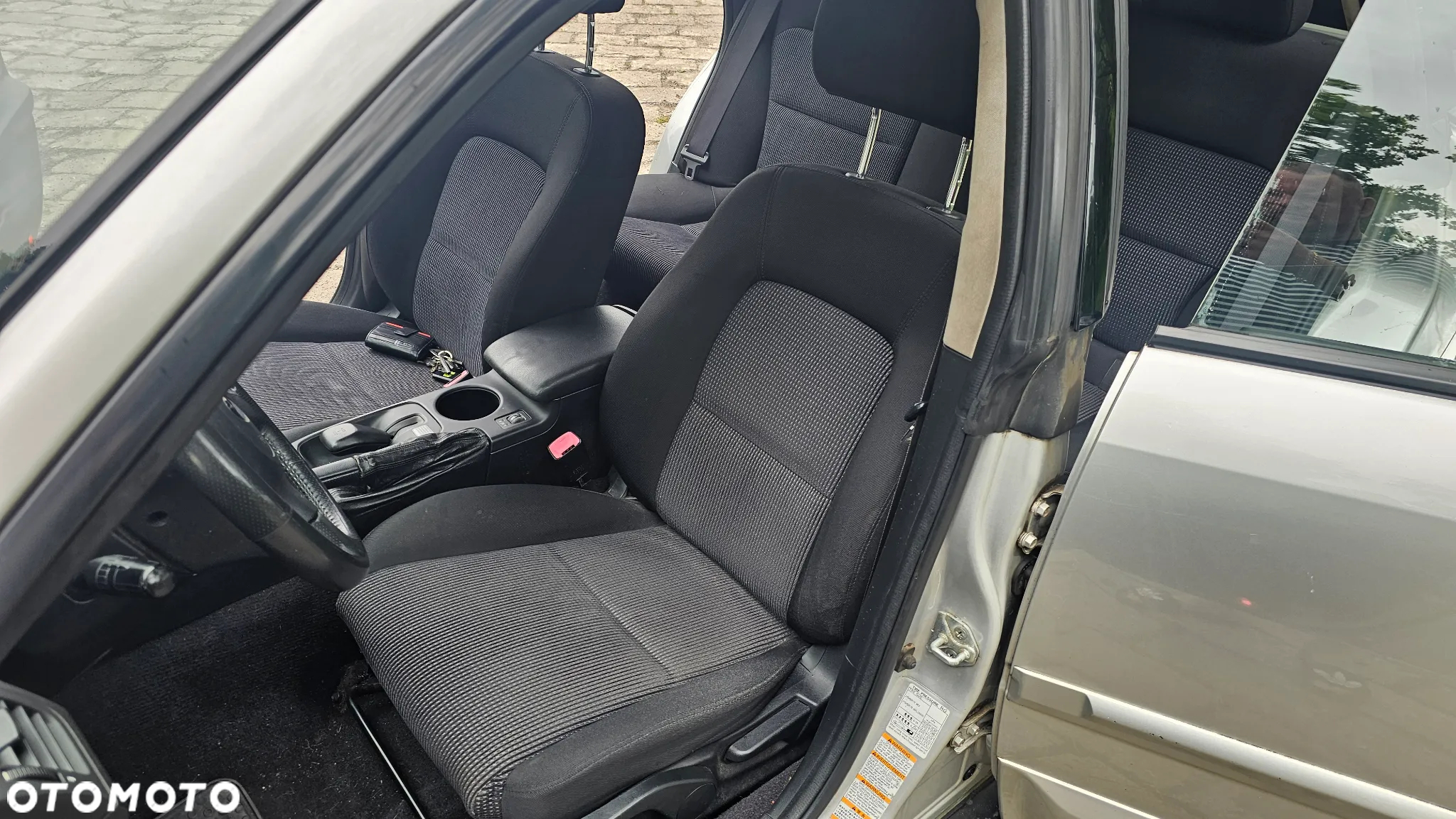 Subaru Outback 2.5 - 16