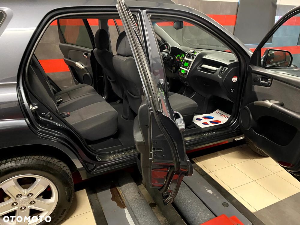 Kia Sportage 2.0 2WD LX - 20