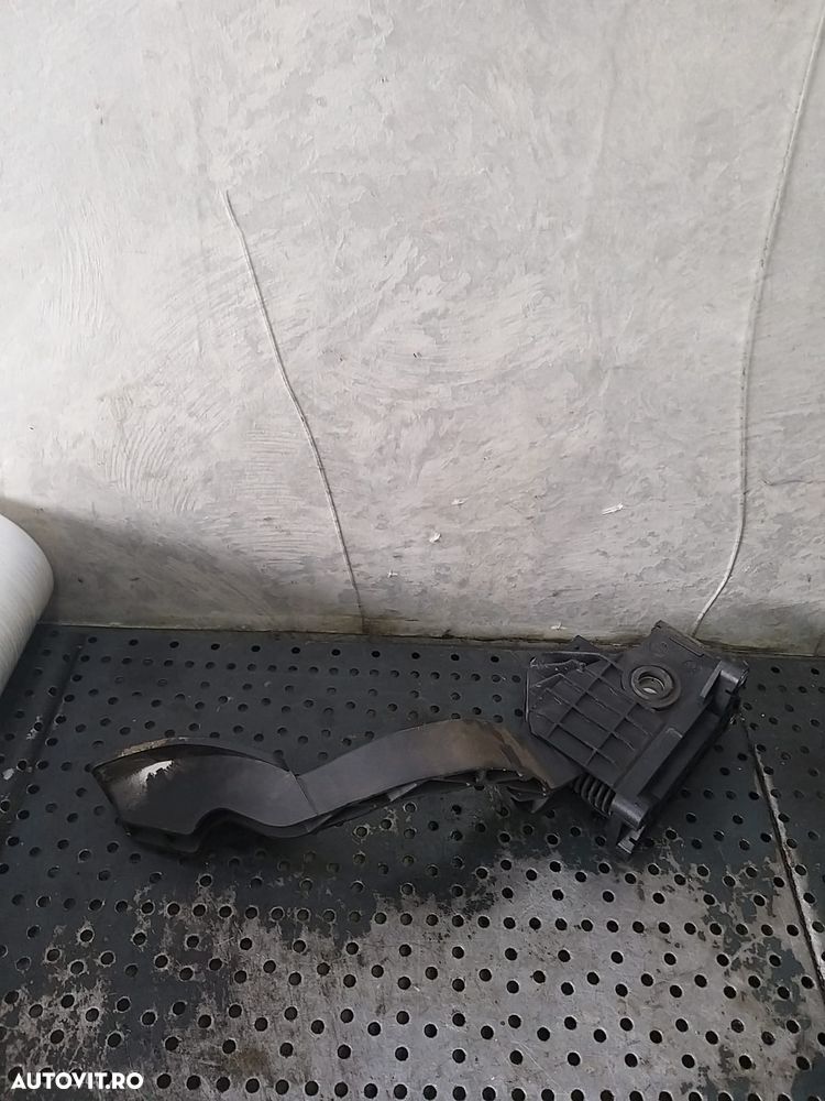 Pedala acceleratie 1.3 mjt fiat grande punto 199 55702020 - 3