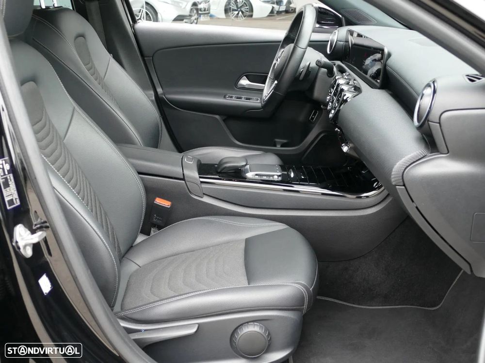 Mercedes-Benz A 250 e Style Plus - 26