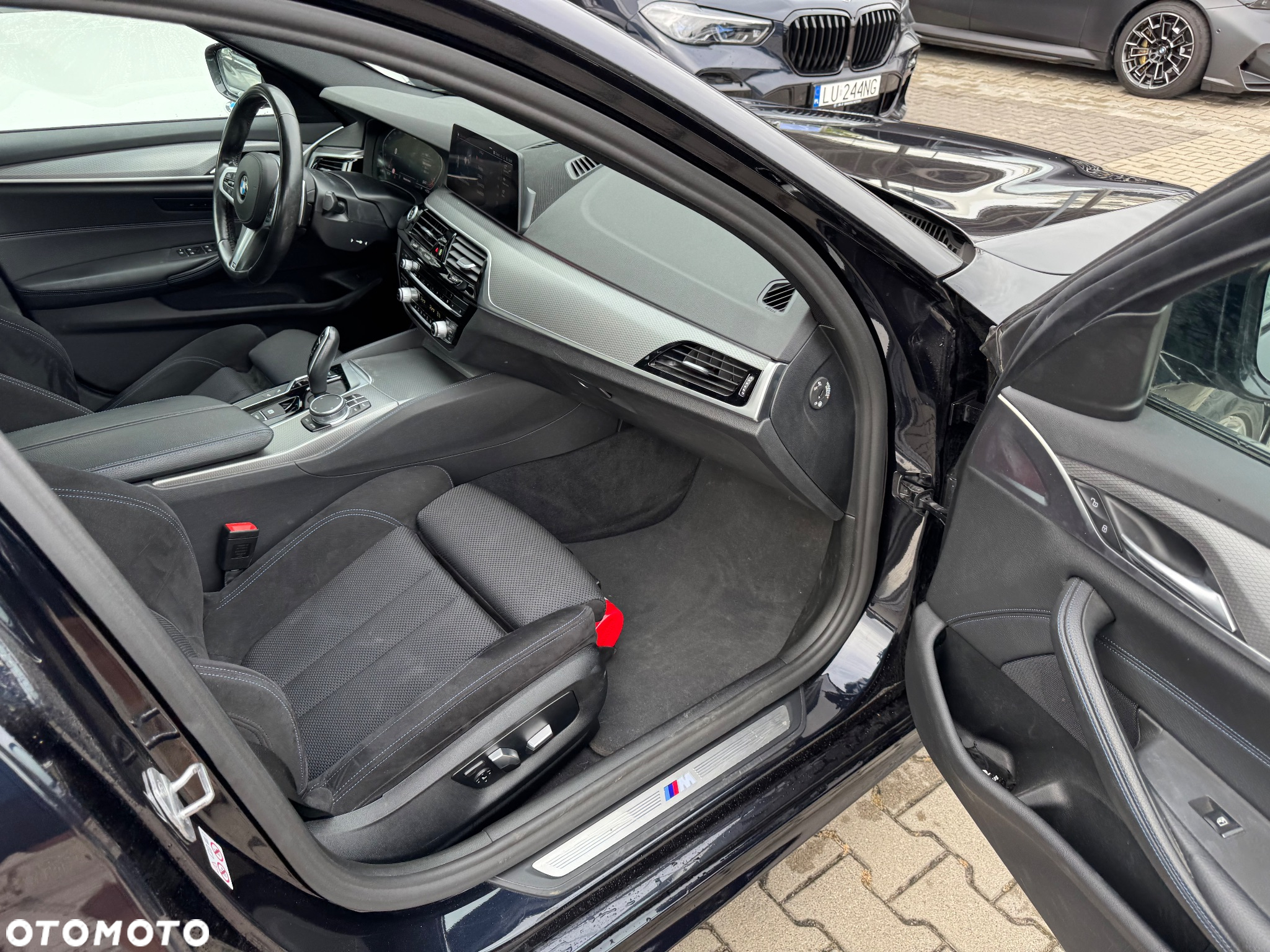 BMW Seria 5 520d xDrive M Sport sport - 17