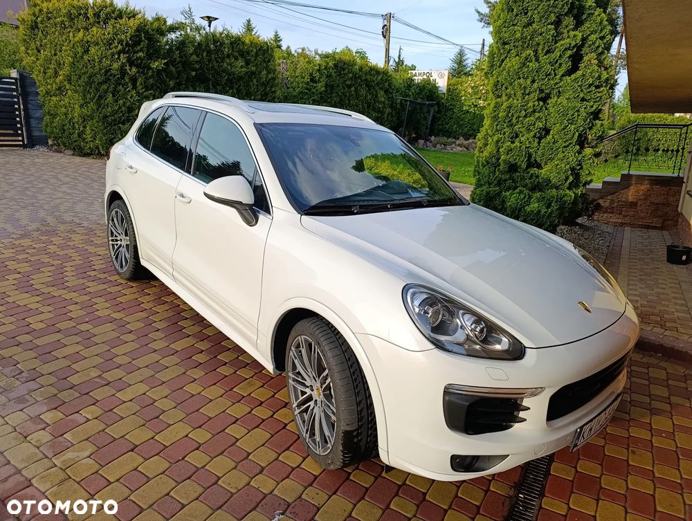 Porsche Cayenne S Diesel Platinum Edition - 8