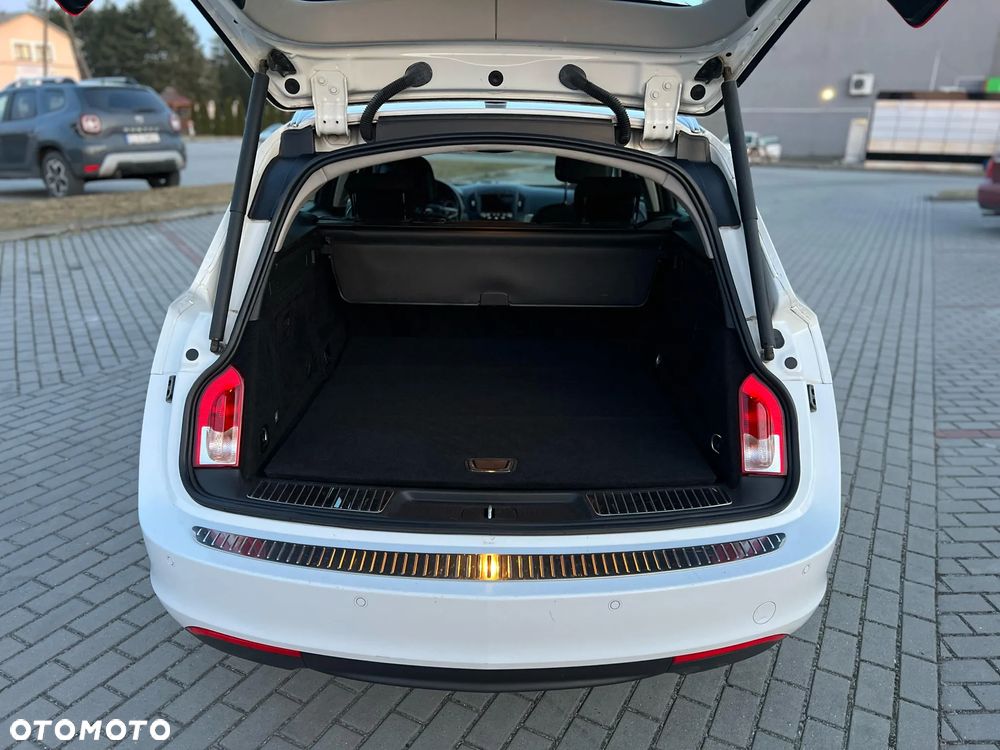 Opel Insignia 2.0 CDTI Cosmo - 24