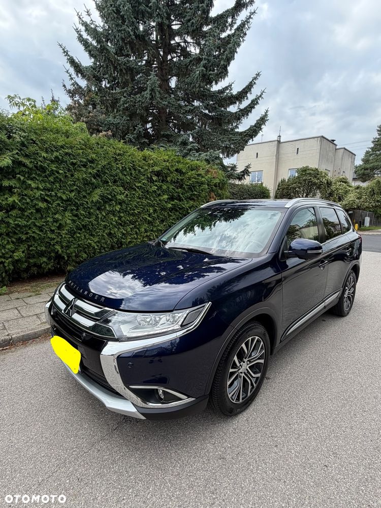 Mitsubishi Outlander 2.0 Instyle + 4WD CVT - 3