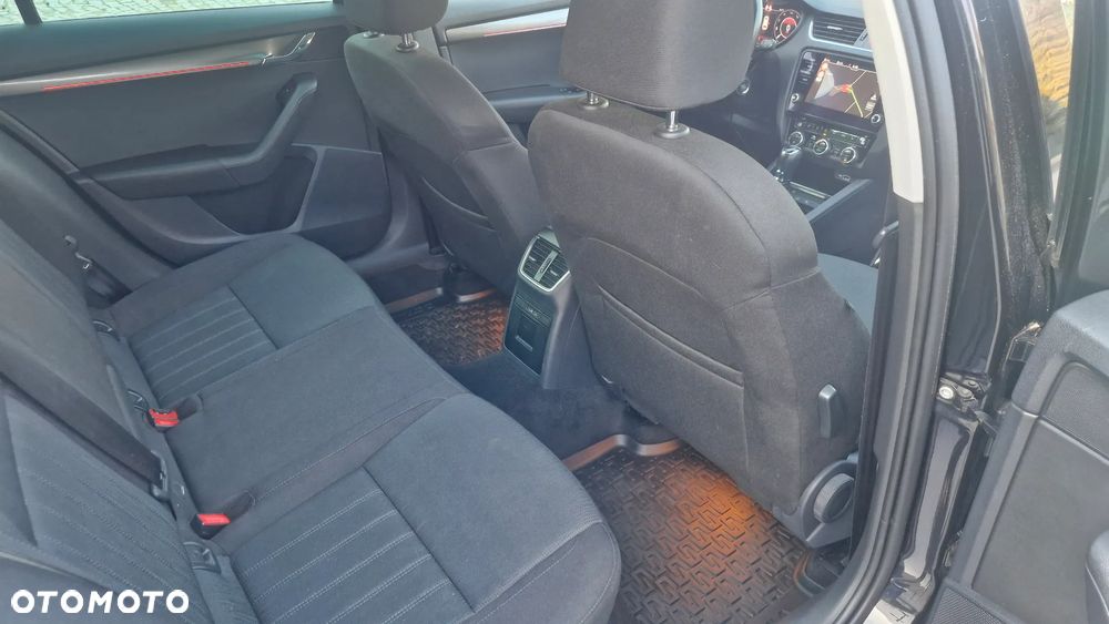 Skoda Octavia 2.0 TDI DSG Exclusive - 17