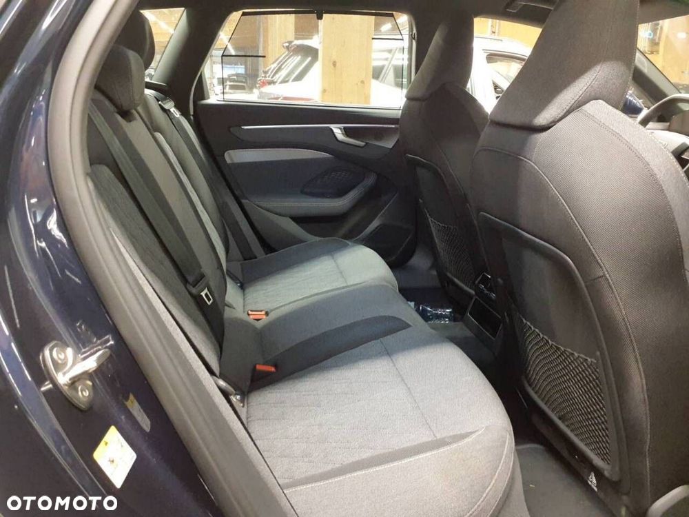Audi A6 Avant - 10