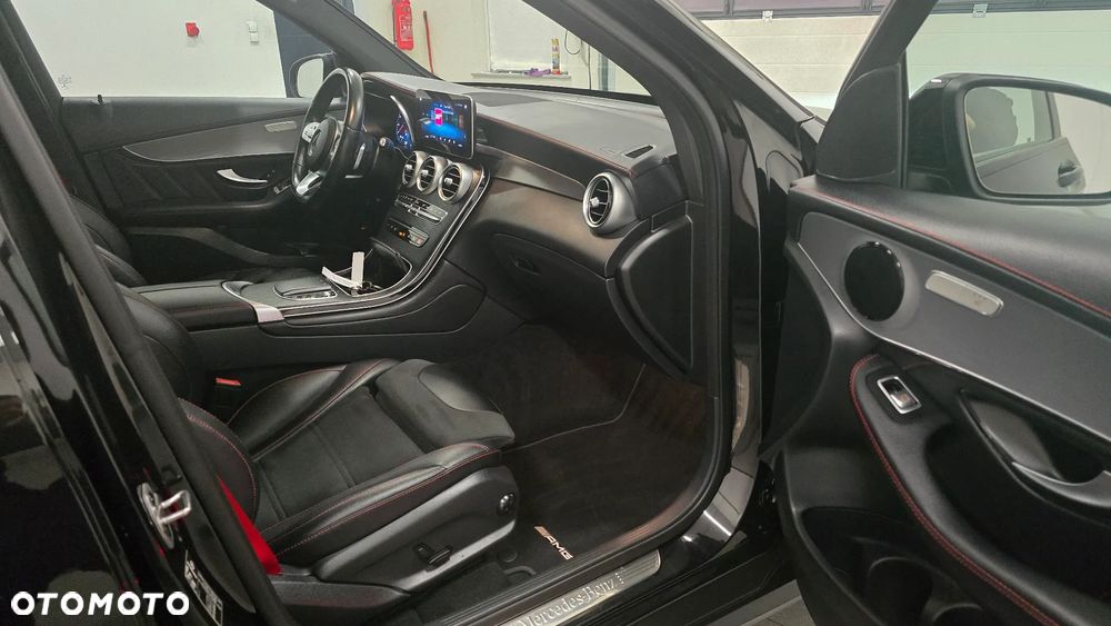 Mercedes-Benz GLC 300 d 4Matic 9G-TRONIC AMG Line Plus - 8